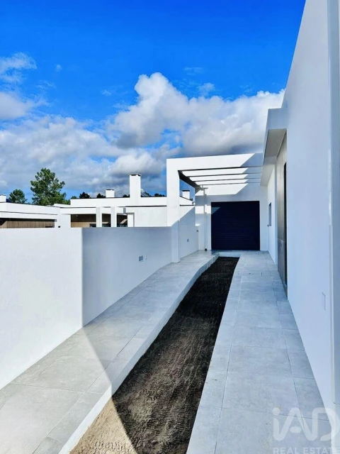 Moradia T3 para Venda em Fernao Ferro