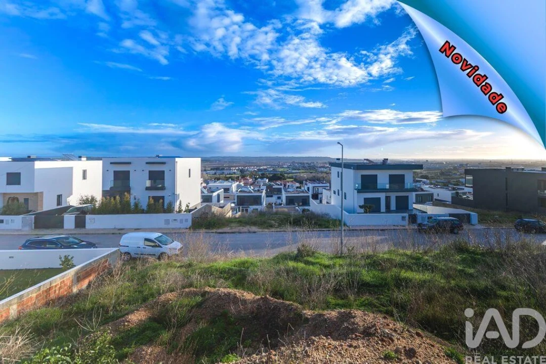 Terreno para Venda em Alenquer (Santo Estêvão e Triana) Foto 1
