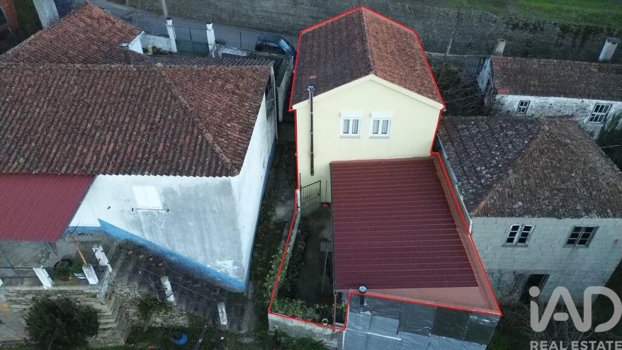 Moradia T2 para Venda em Lobrigos (São Miguel e São João Baptista) e Sanhoane Foto 1