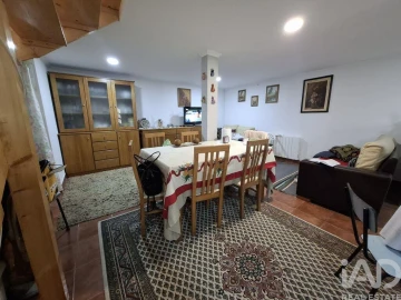 Moradia T2 para Venda em Lobrigos (São Miguel e São João Baptista) e Sanhoane