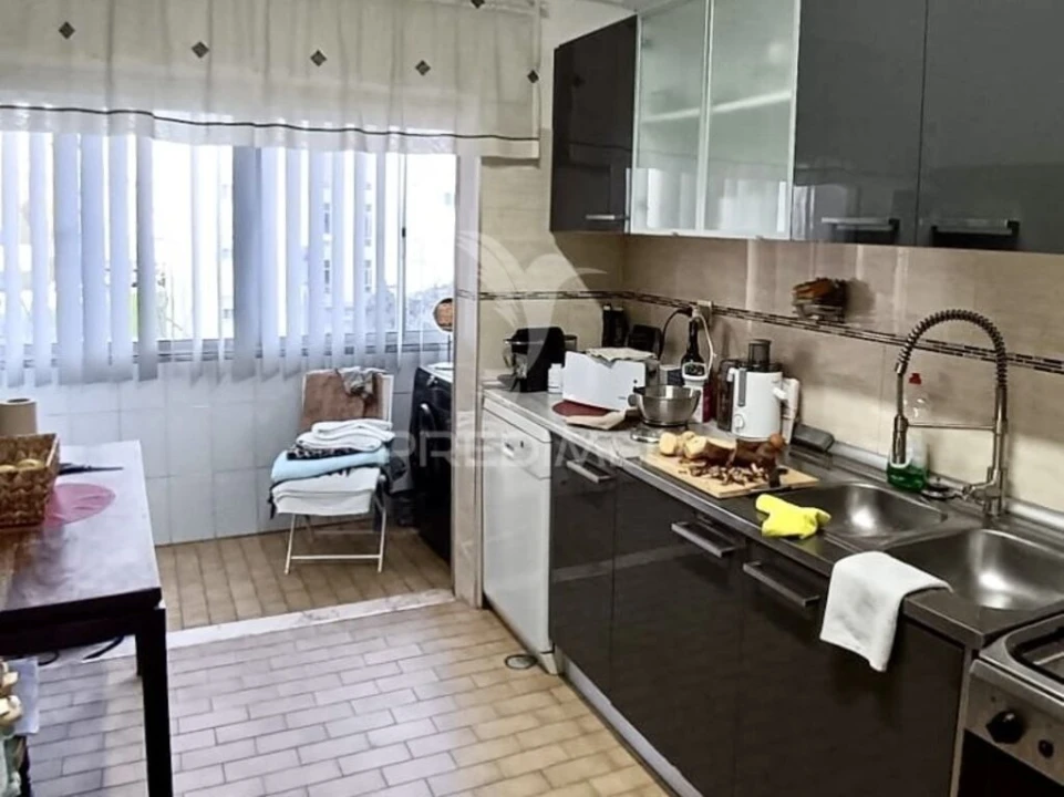 Apartamento T3 para Venda em Laranjeiro e Feijó Foto 1