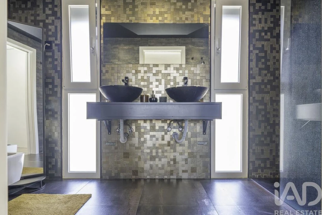 Moradia T4 para Arrendamento em Amora Foto 14