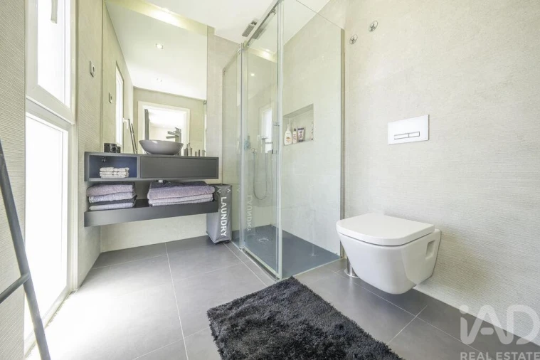 Moradia T4 para Arrendamento em Amora Foto 17