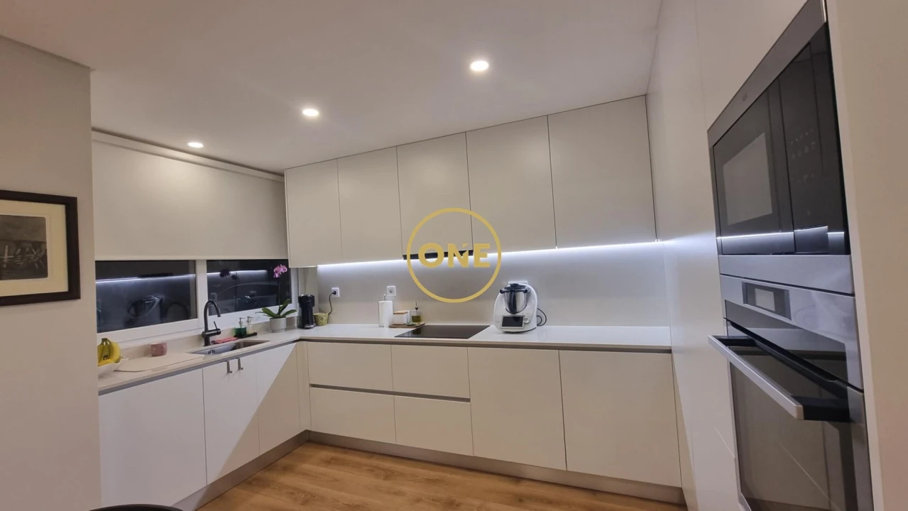 Apartamento T2 para Venda em Venteira Foto 1