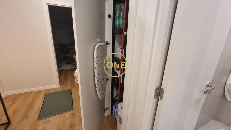 Apartamento T2 para Venda em Venteira Foto 24