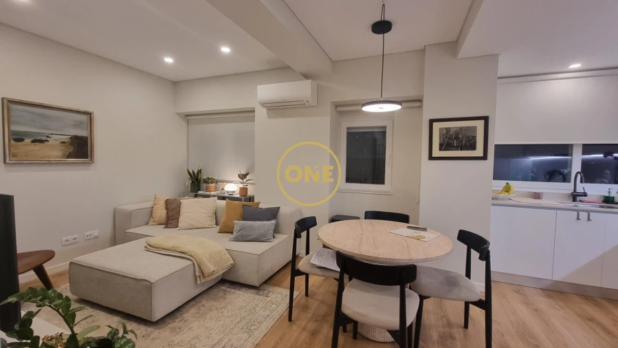 Apartamento T2 para Venda em Venteira Foto 9