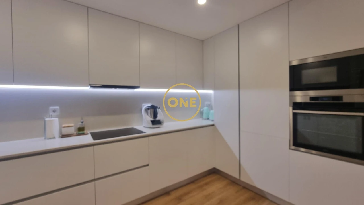 Apartamento T2 para Venda em Venteira Foto 2