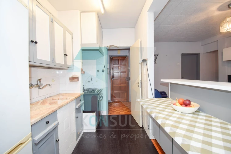 Apartamento T4 para Venda em Alfragide Foto 10