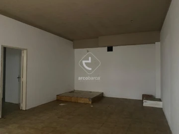 Loja para Arrendamento em São Jorge e Ermelo