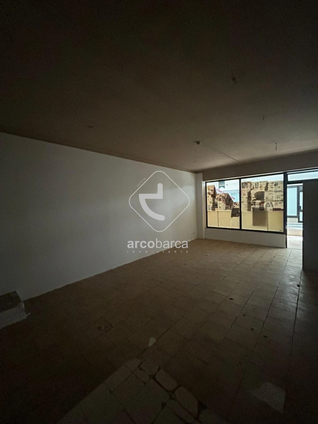 Loja para Arrendamento em São Jorge e Ermelo Foto 4