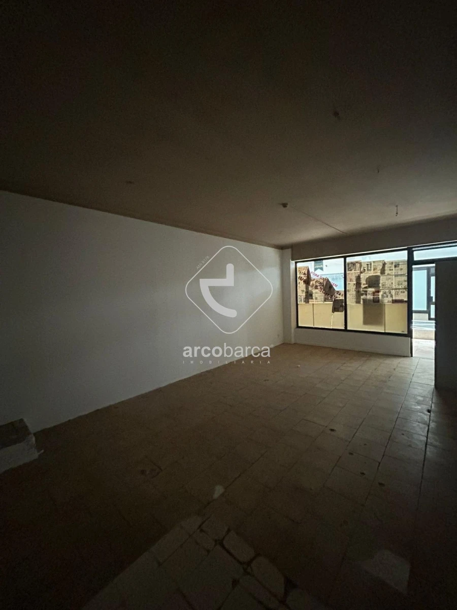 Loja para Arrendamento em São Jorge e Ermelo Foto 4