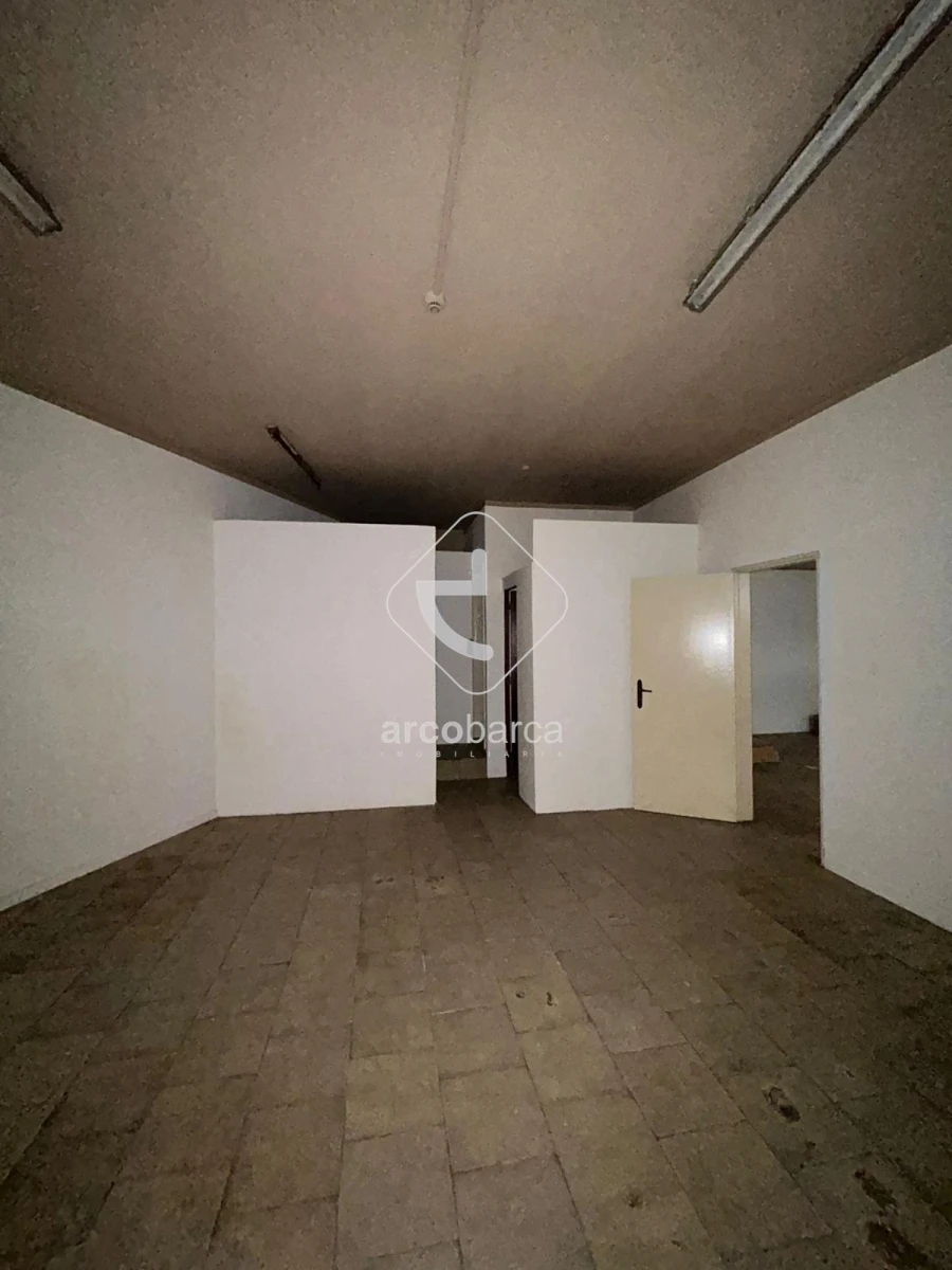 Loja para Arrendamento em São Jorge e Ermelo Foto 6