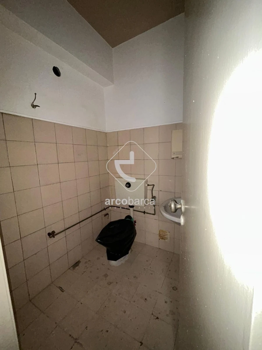 Loja para Arrendamento em São Jorge e Ermelo Foto 9