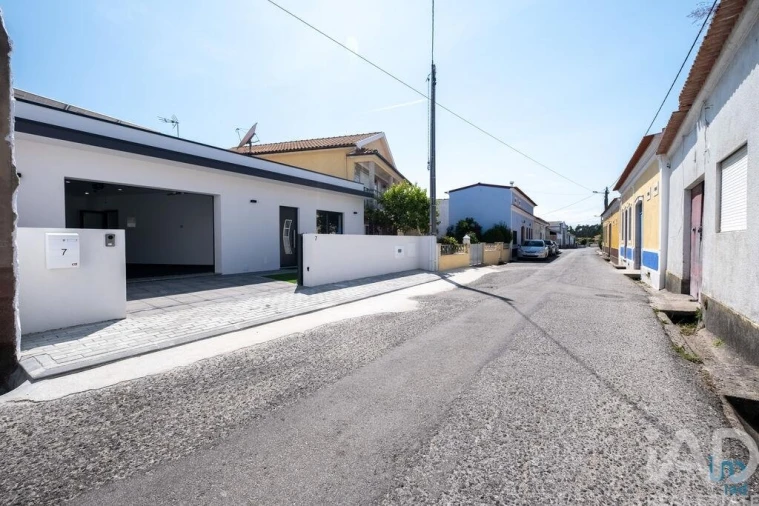 Moradia T2 para Venda em Seixo Foto 2