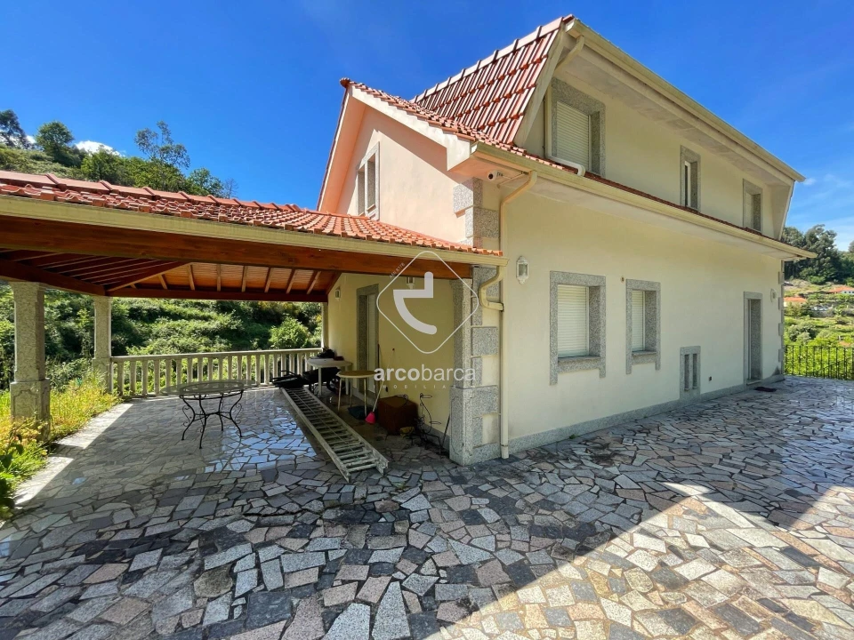 Moradia T3 para Venda em Rio Frio Foto 4