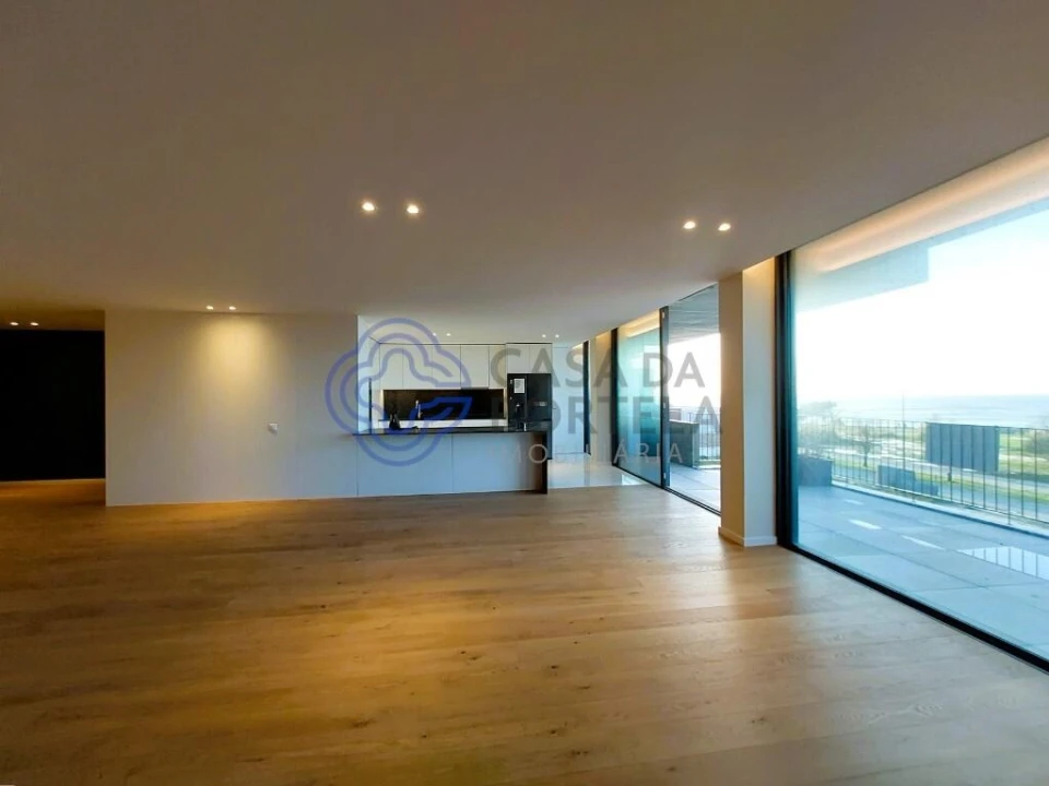 Apartamento T4 para Venda em Canidelo Foto 8