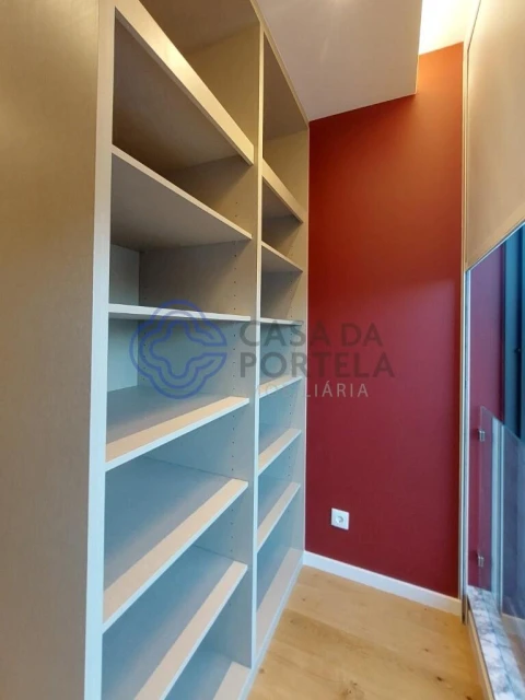 Apartamento T4 para Venda em Canidelo