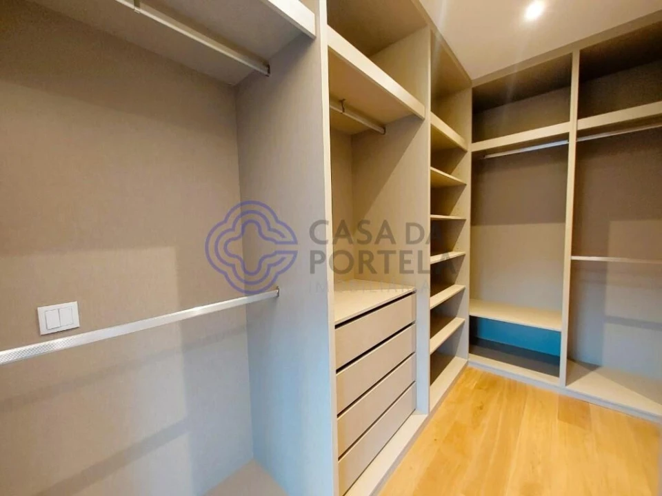 Apartamento T4 para Venda em Canidelo Foto 43