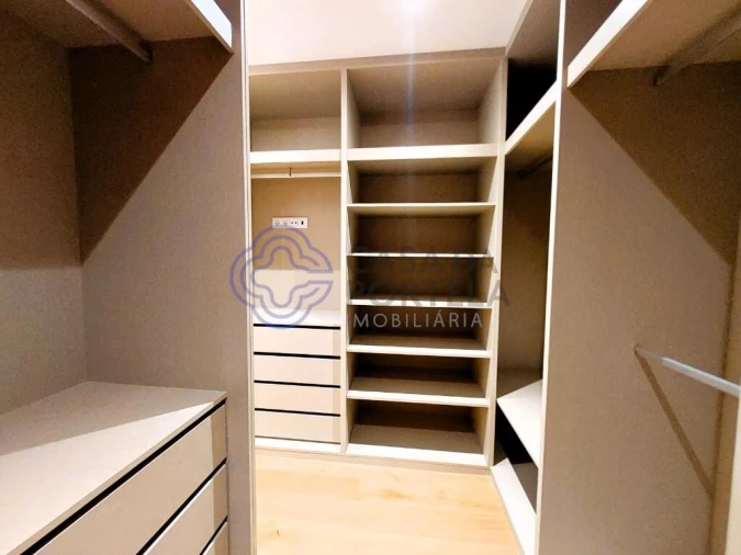 Apartamento T4 para Venda em Canidelo Foto 42