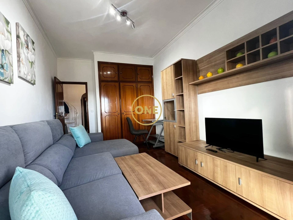 Apartamento T2 para Venda em Algueirão-Mem Martins Foto 16