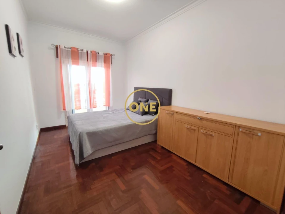 Apartamento T2 para Venda em Algueirão-Mem Martins Foto 14