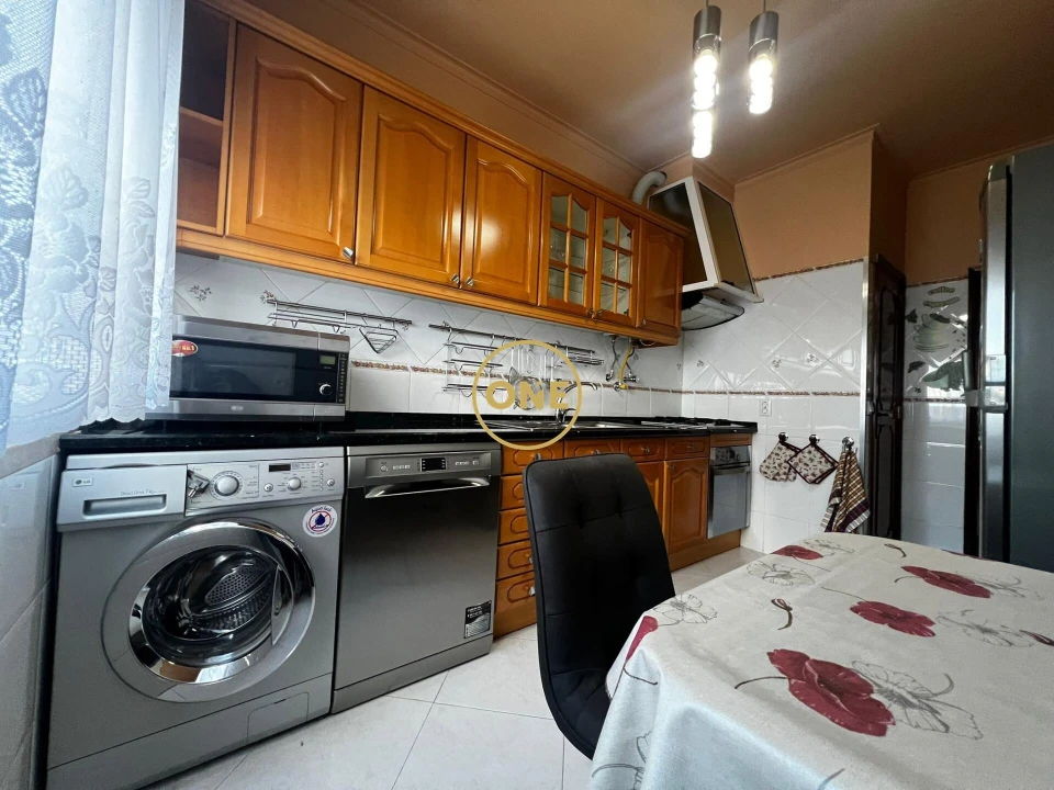 Apartamento T2 para Venda em Algueirão-Mem Martins Foto 10