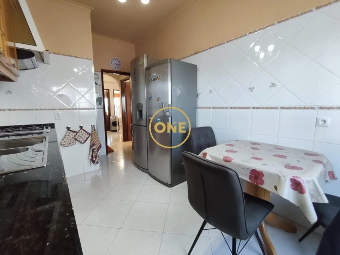 Apartamento T2 para Venda em Algueirão-Mem Martins Foto 9