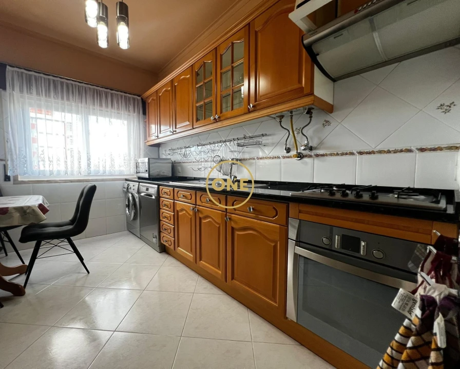 Apartamento T2 para Venda em Algueirão-Mem Martins Foto 8