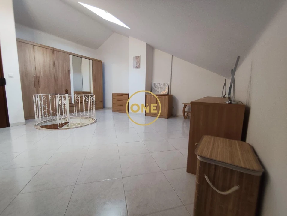 Apartamento T2 para Venda em Algueirão-Mem Martins Foto 18