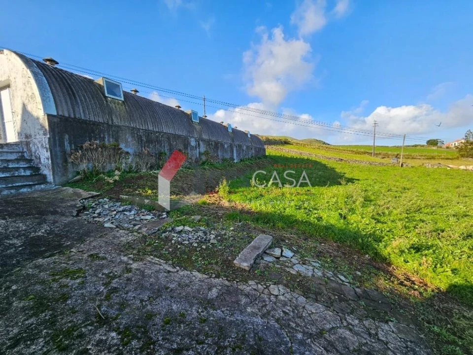 Prédio para Venda em Fonte do Bastardo Foto 35