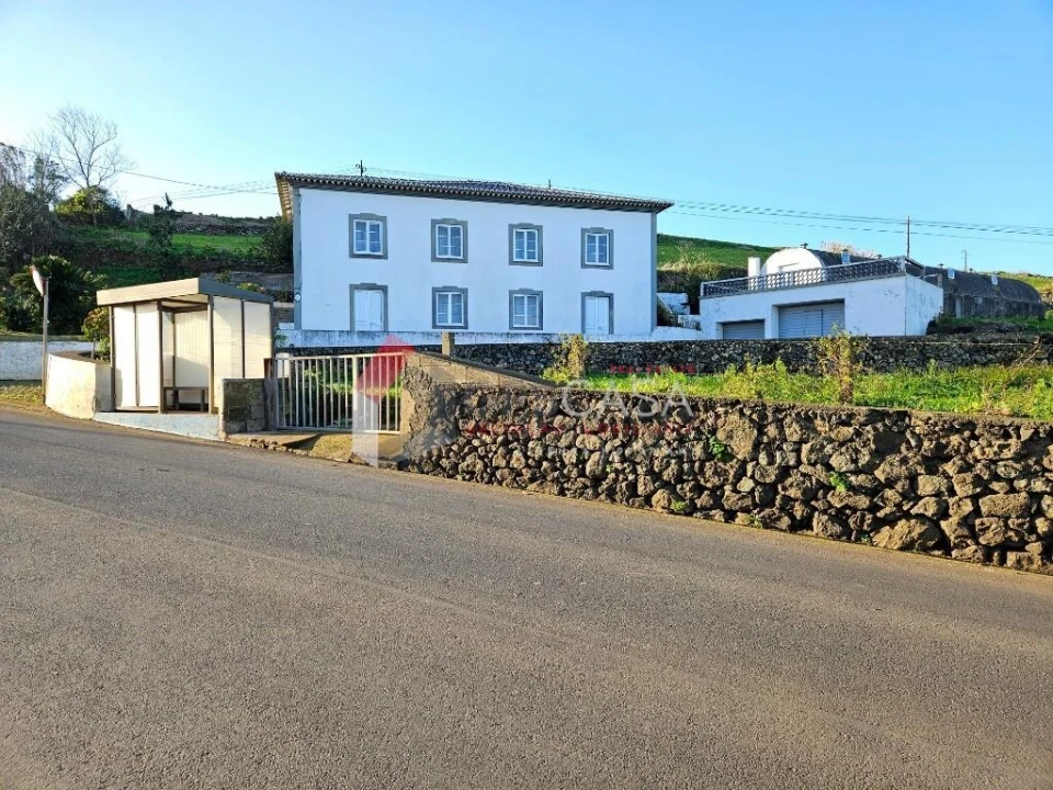 Prédio para Venda em Fonte do Bastardo Foto 3