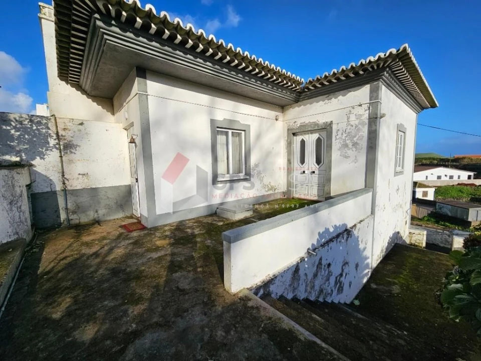 Prédio para Venda em Fonte do Bastardo Foto 16