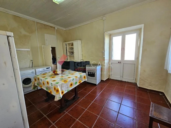 Prédio para Venda em Fonte do Bastardo Foto 27