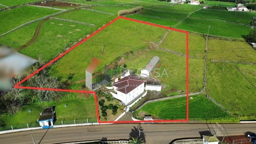 Prédio para Venda em Fonte do Bastardo Foto 2