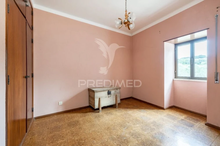 Moradia T5 para Venda em Alcobaça e Vestiaria Foto 6