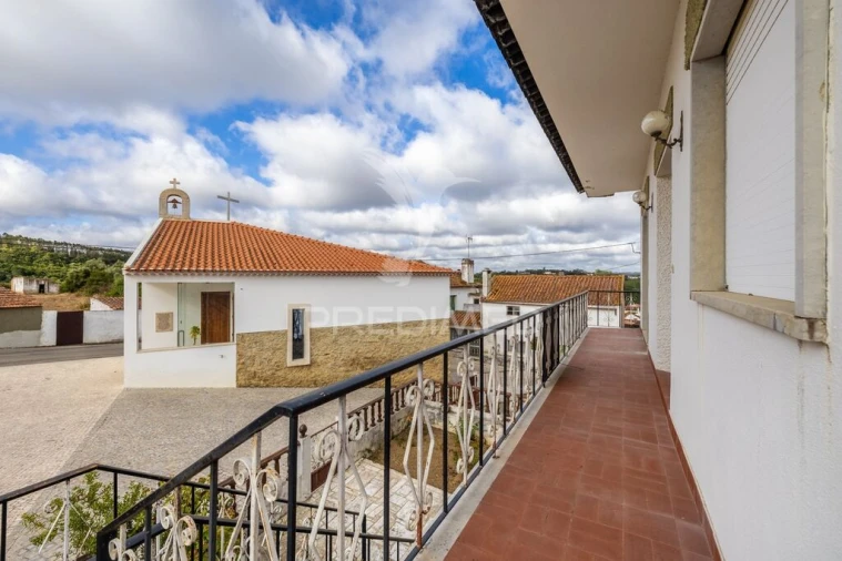 Moradia T5 para Venda em Alcobaça e Vestiaria Foto 13