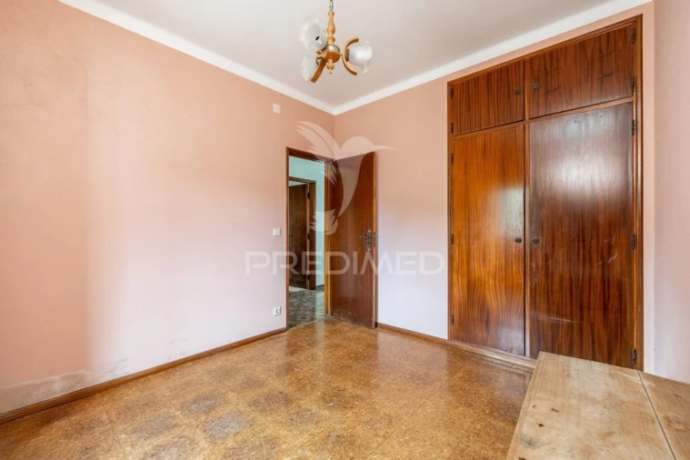 Moradia T5 para Venda em Alcobaça e Vestiaria Foto 7