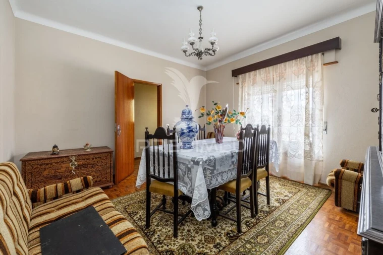 Moradia T5 para Venda em Alcobaça e Vestiaria Foto 16