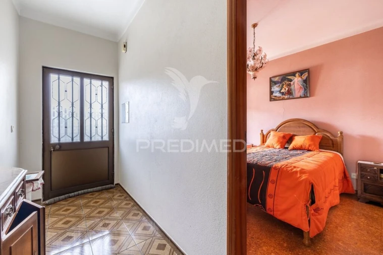 Moradia T5 para Venda em Alcobaça e Vestiaria Foto 3