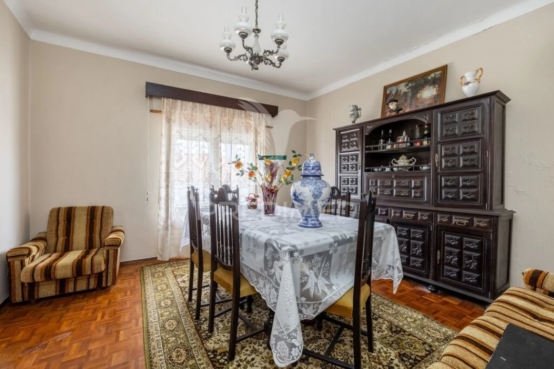 Moradia T5 para Venda em Alcobaça e Vestiaria Foto 15