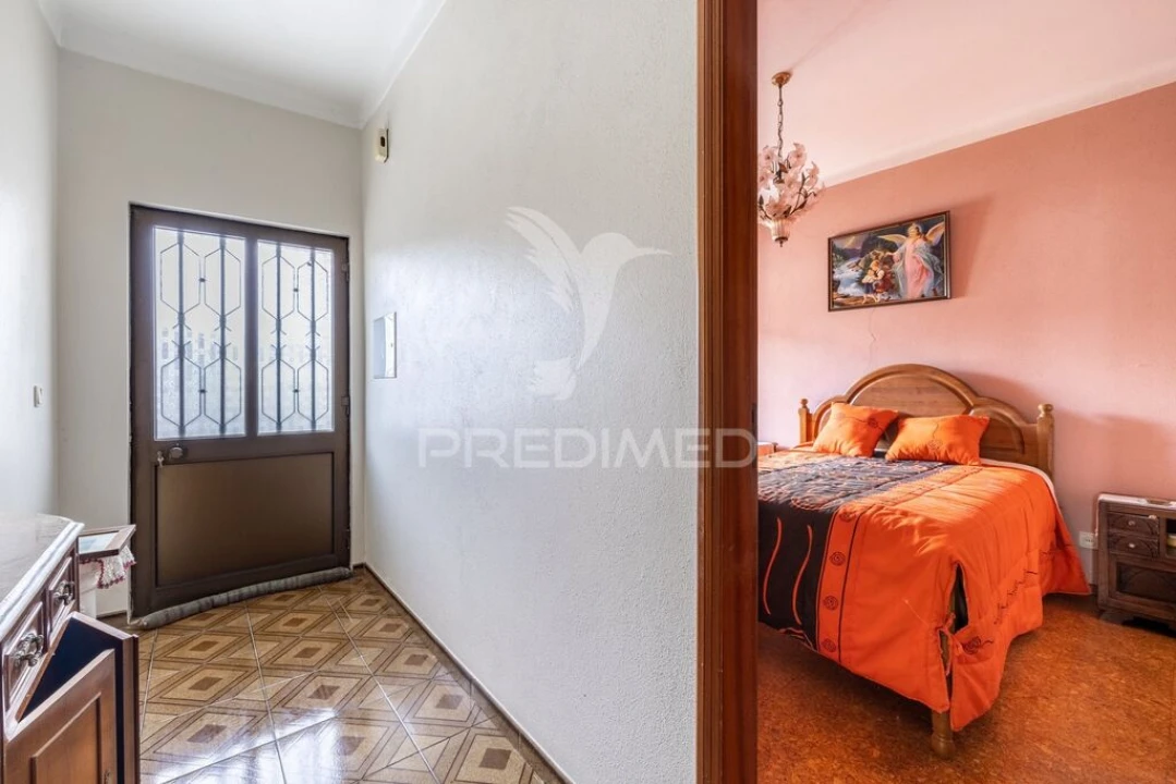 Moradia T5 para Venda em Alcobaça e Vestiaria Foto 3