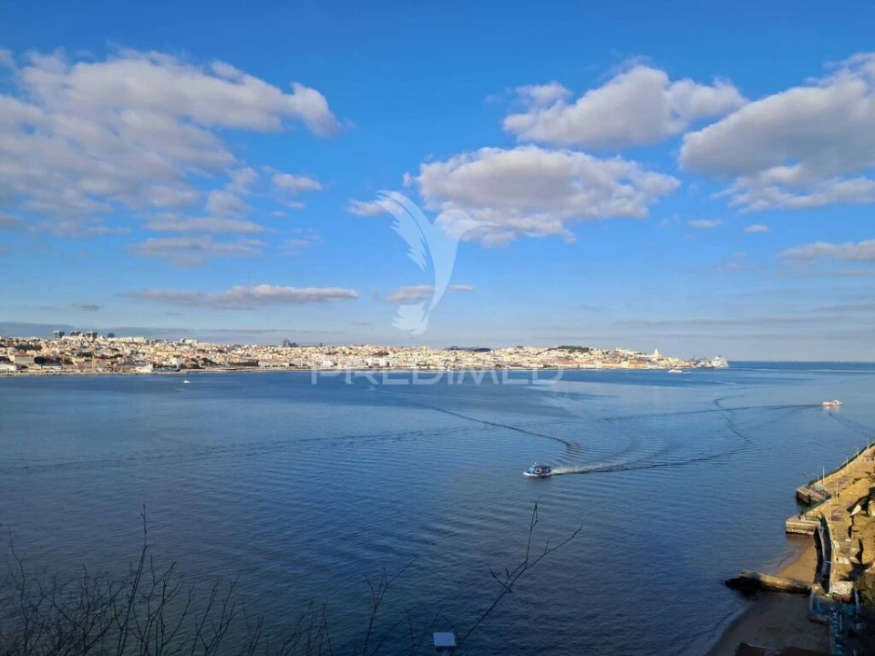 Prédio para Venda em Almada, Cova da Piedade, Pragal e Cacilhas Foto 20