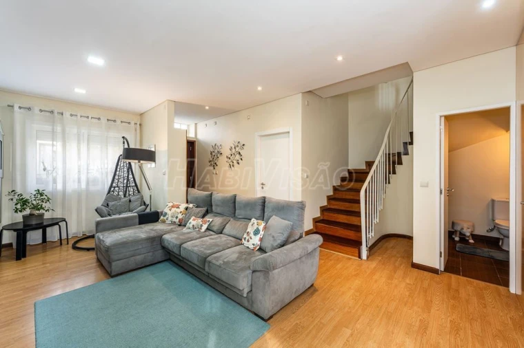 Moradia T4 para Venda em Aguas Santas Foto 11