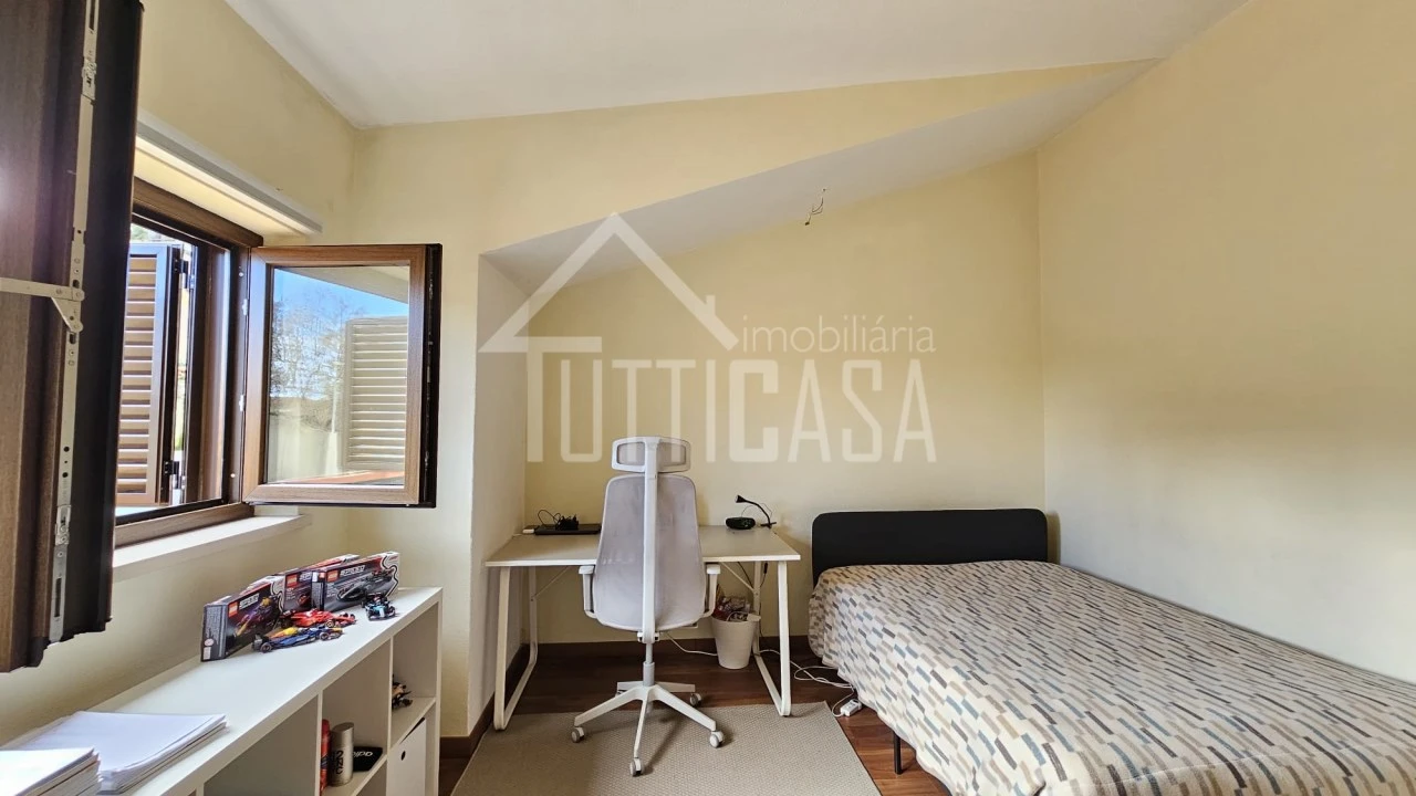 Moradia T3 para Venda em Venda do Pinheiro e Santo Estêvão das Galés Foto 50