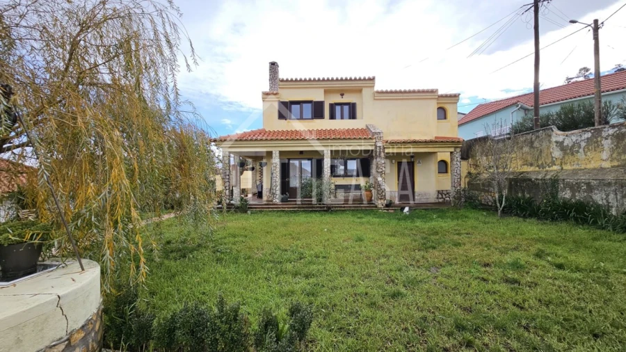 Moradia T3 para Venda em Venda do Pinheiro e Santo Estêvão das Galés Foto 4