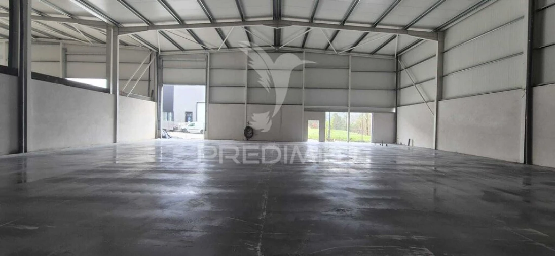 Armazém para Venda em Monsul Foto 8