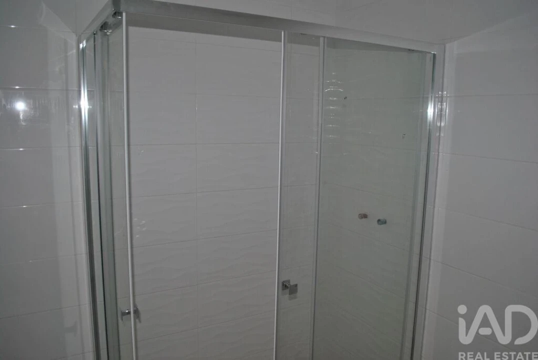 Apartamento T2 para Venda em Quinta do Conde Foto 11