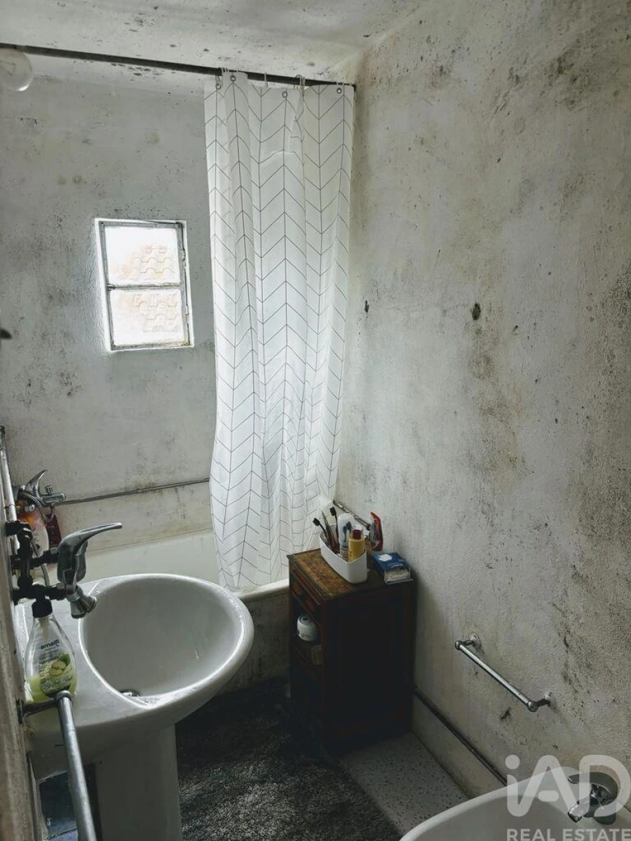 Moradia T2 para Venda em Tabua Foto 5