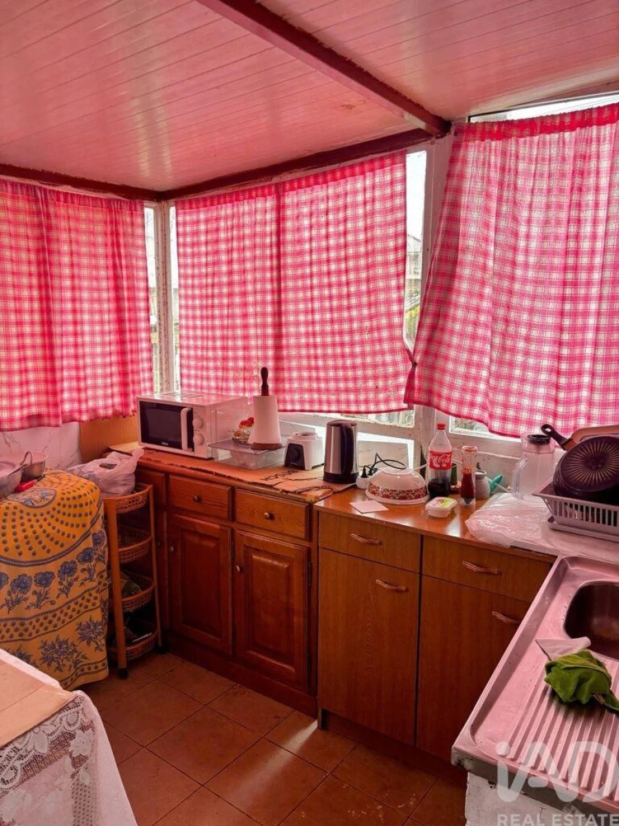 Moradia T2 para Venda em Tabua Foto 6