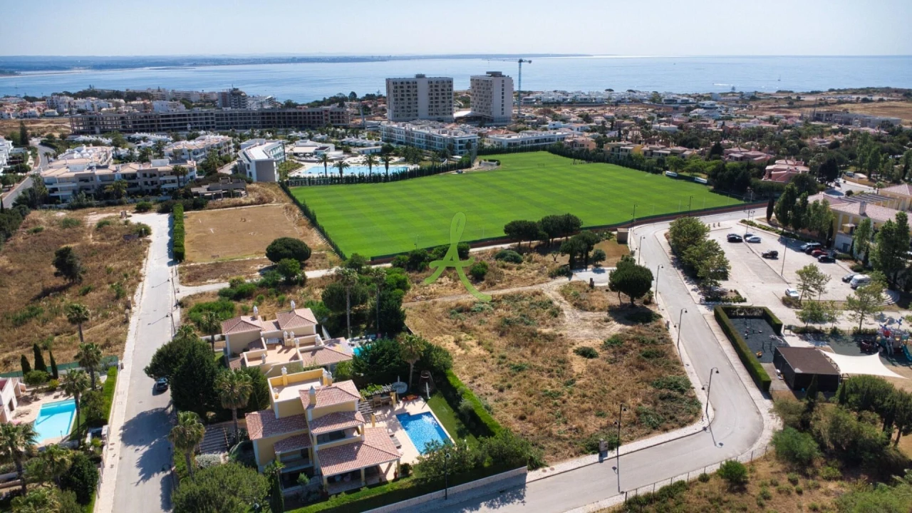Terreno para Venda em Lagos (São Sebastião e Santa Maria) Foto 3